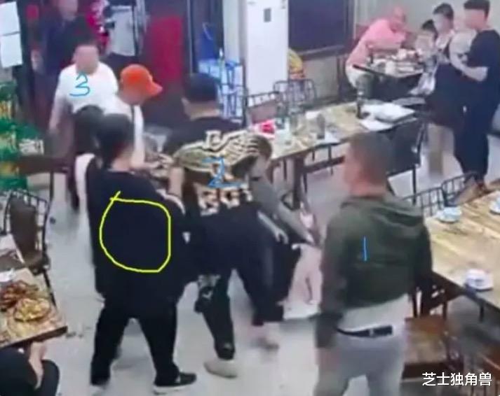 向烧烤店泼不明液体针对向烧烤店泼不明液体行为的深度探讨